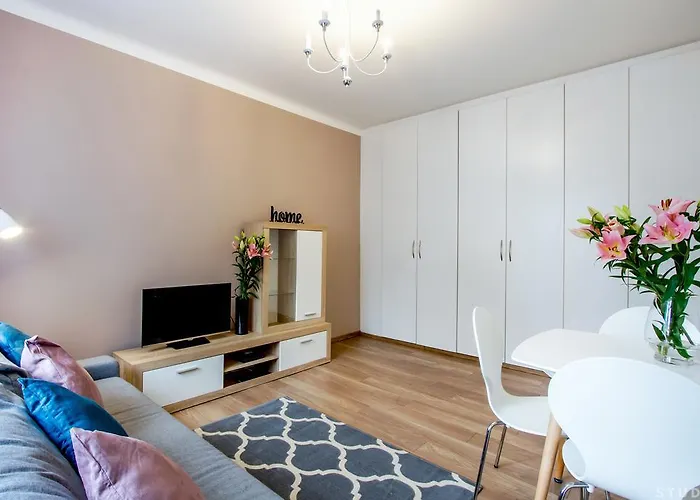 Clicktheflat Avenue Place Varşova