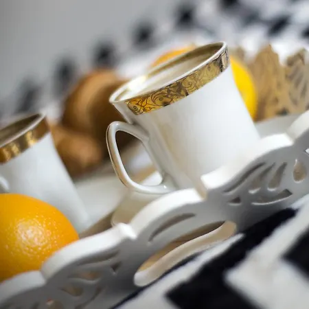 Clicktheflat Avenue Place Appartement