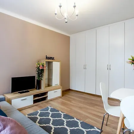 Clicktheflat Avenue Place Varsavia